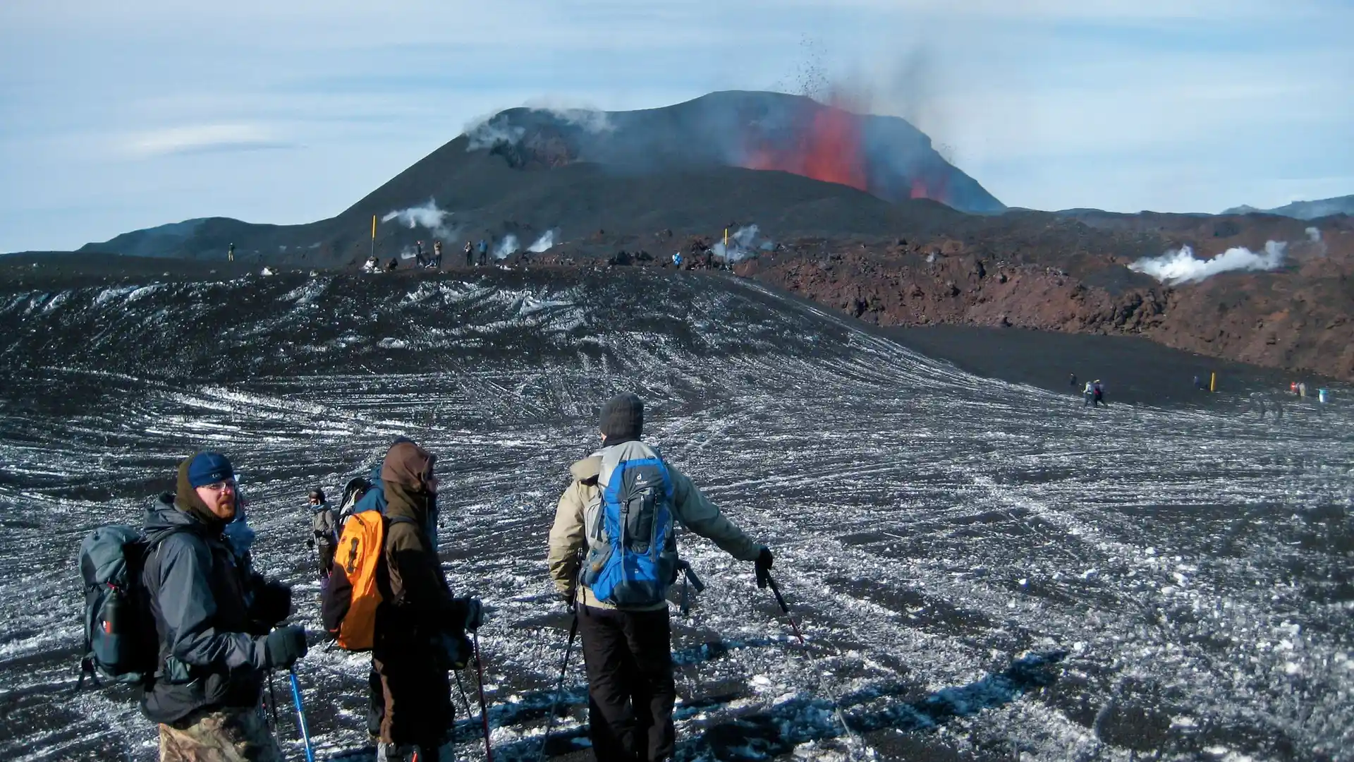 探险日志 - 无限臀山 火山探险者记录旅程